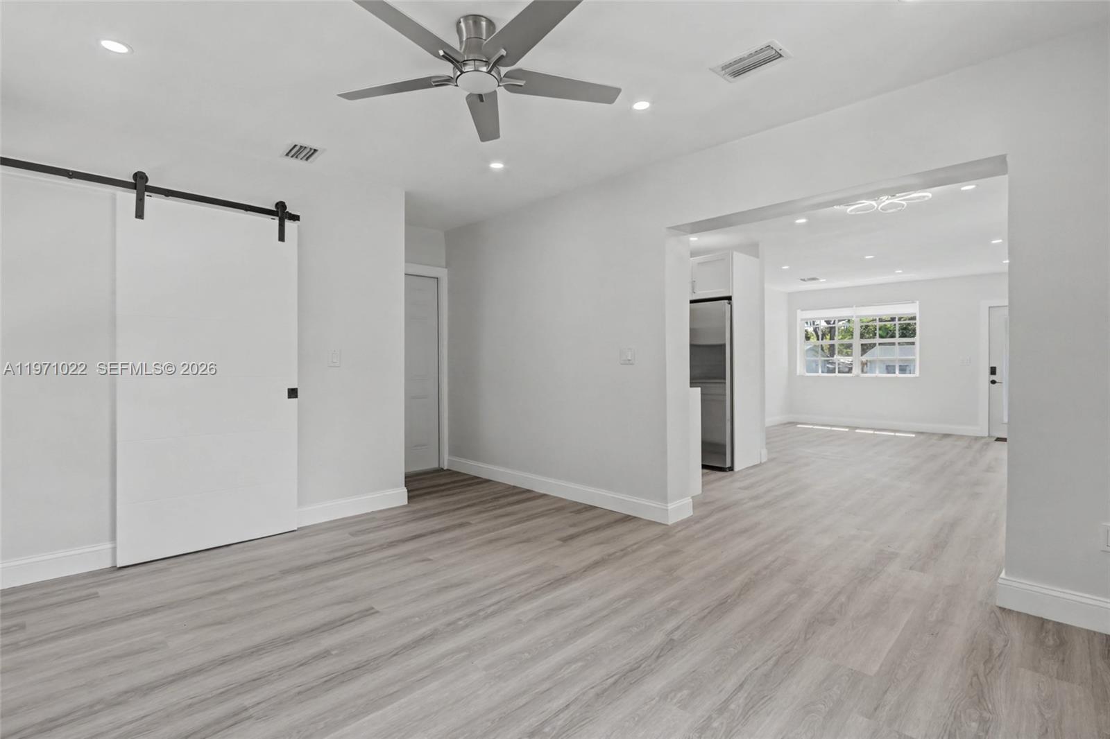 JILLSHAR-DARRYLCAR - Residential