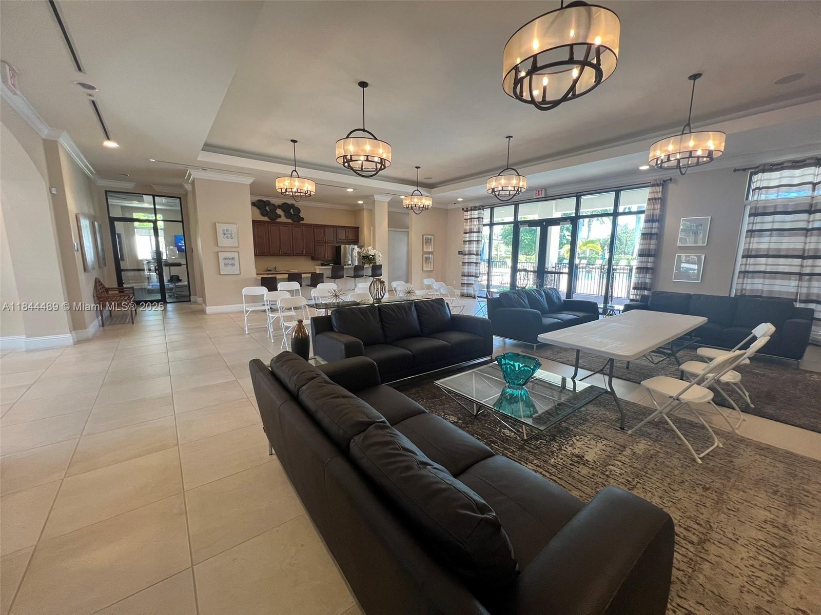COCO PALM ESTATES - Residential
