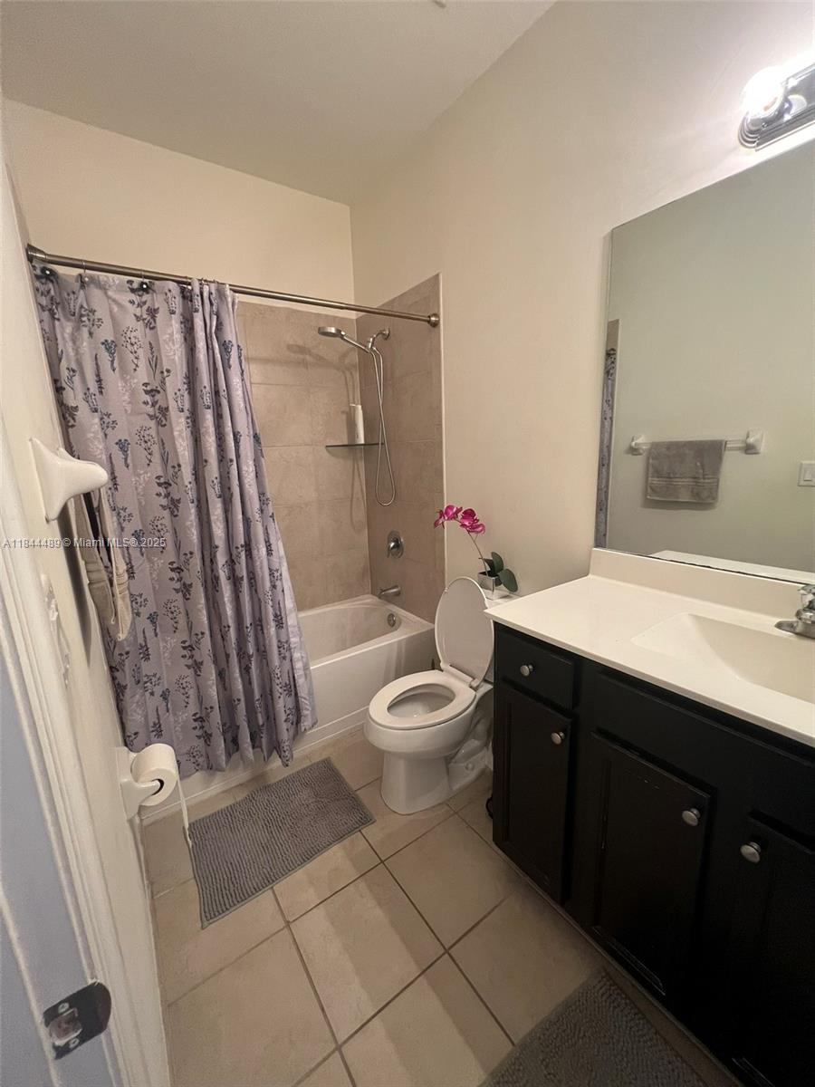 COCO PALM ESTATES - Residential