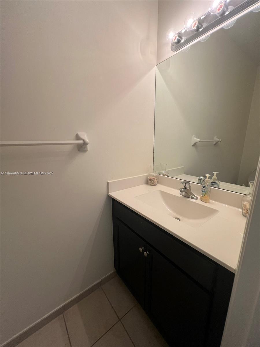 COCO PALM ESTATES - Residential