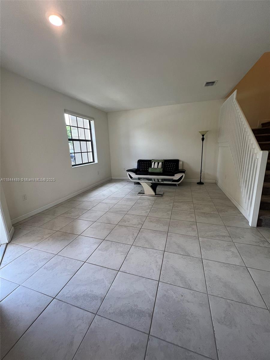 COCO PALM ESTATES - Residential