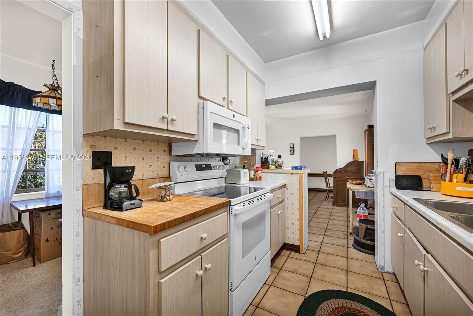 BIRD ROAD ESTATES - Residential