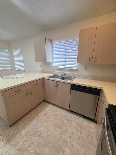 NORTH LAUDERDALE DIVISION - Residential Lease