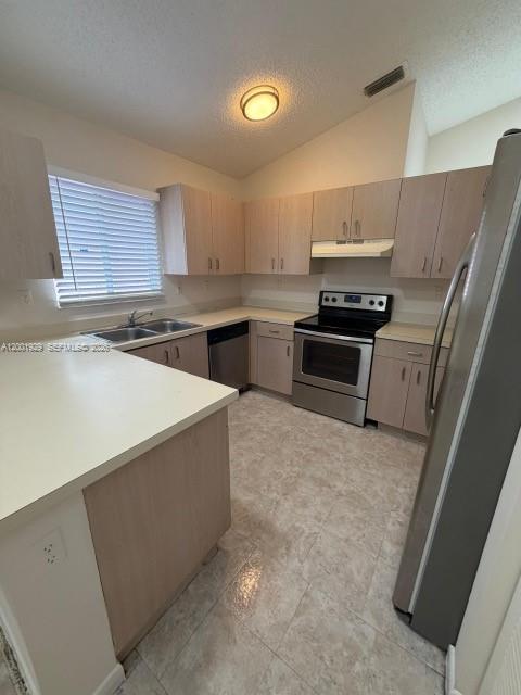 NORTH LAUDERDALE DIVISION - Residential Lease