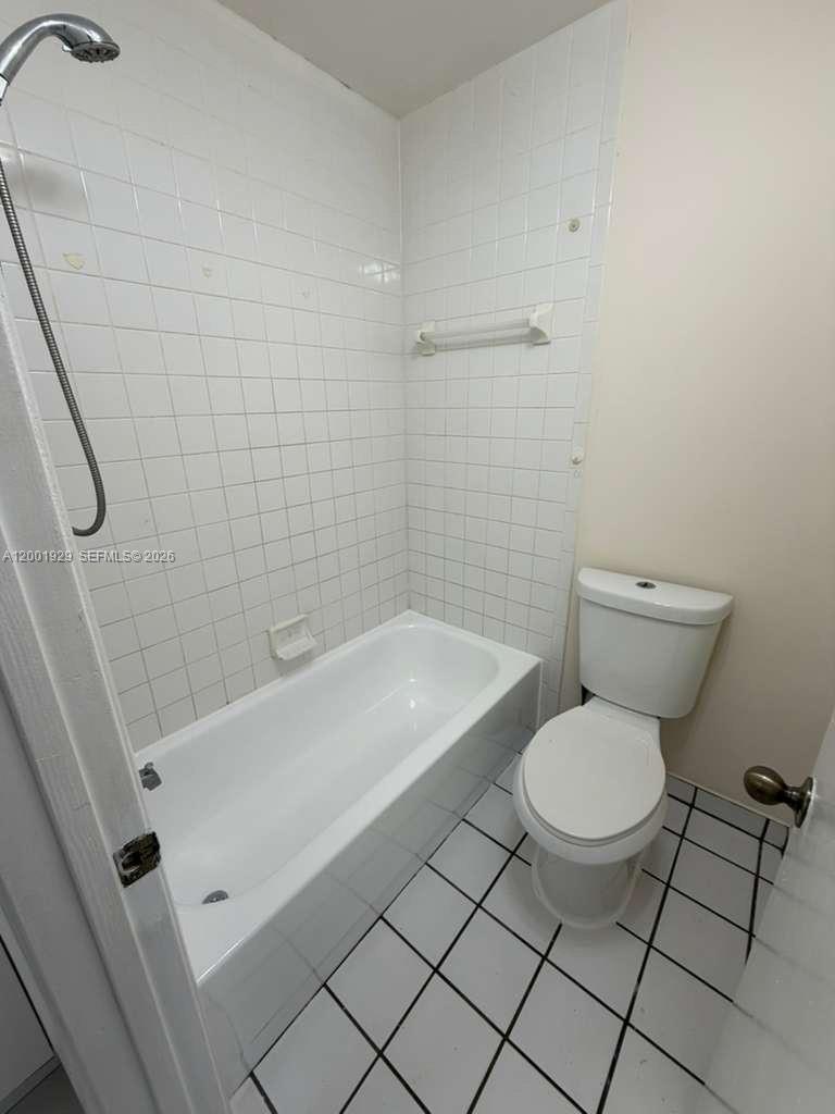 NORTH LAUDERDALE DIVISION - Residential Lease