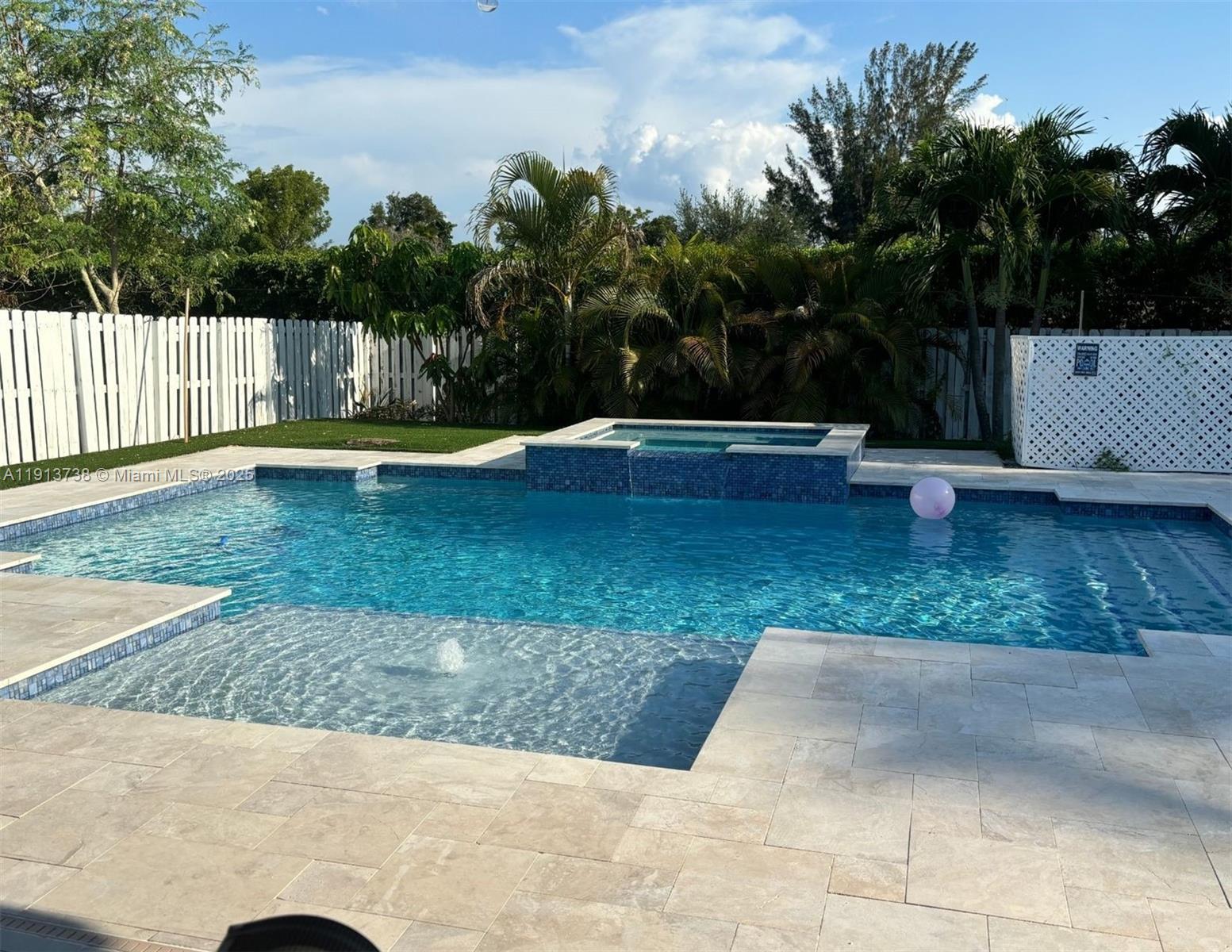 REPLAT OF COUNTRY LAKES - Residential