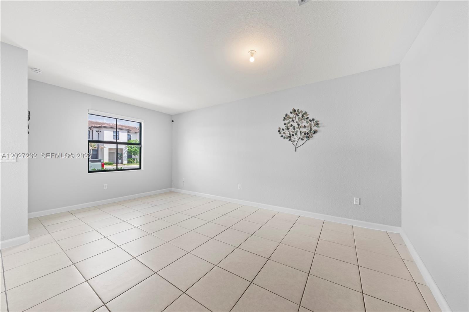 KENDALL ASSEMBLAGE SOUTH - Residential