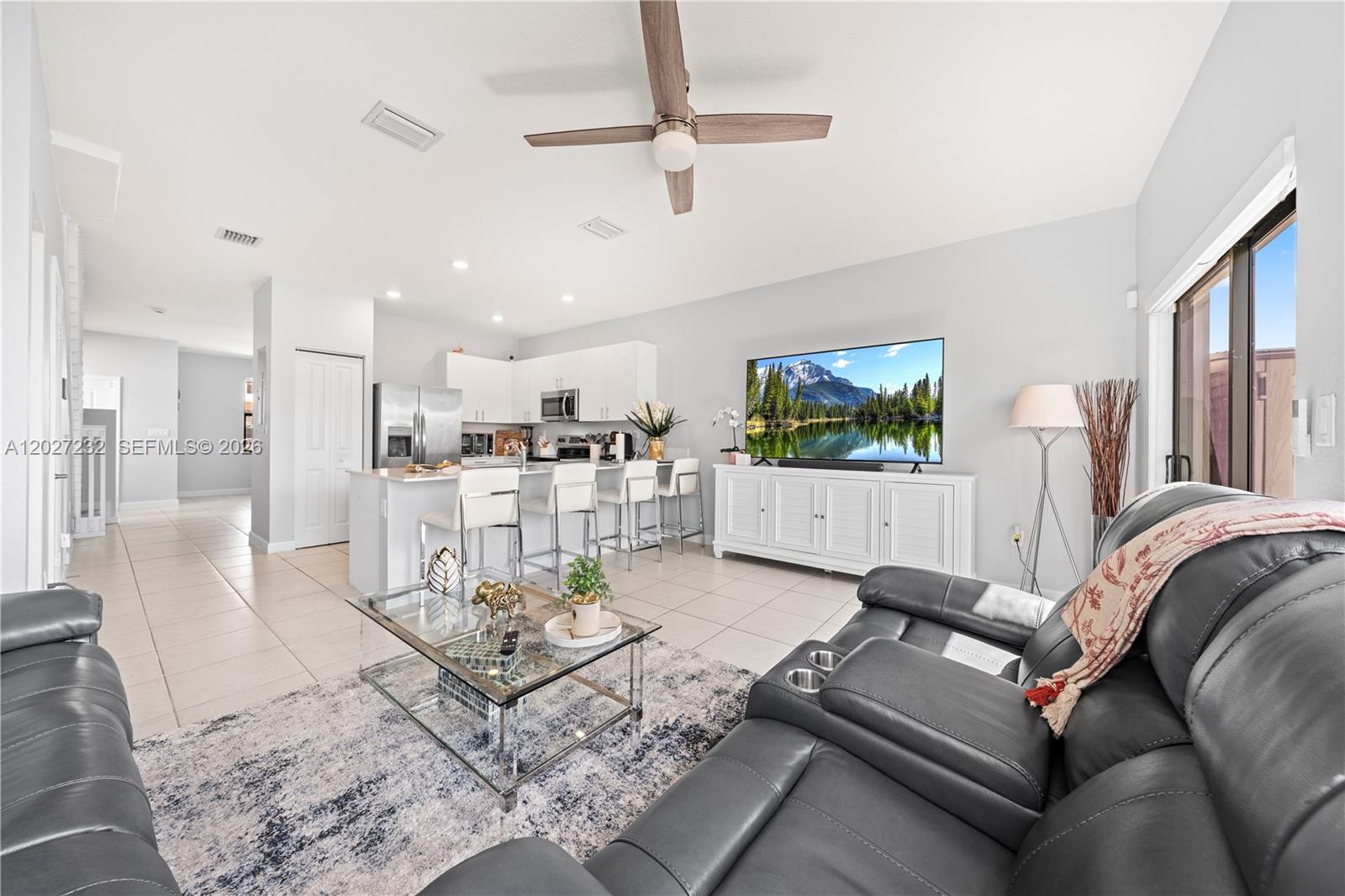 KENDALL ASSEMBLAGE SOUTH - Residential
