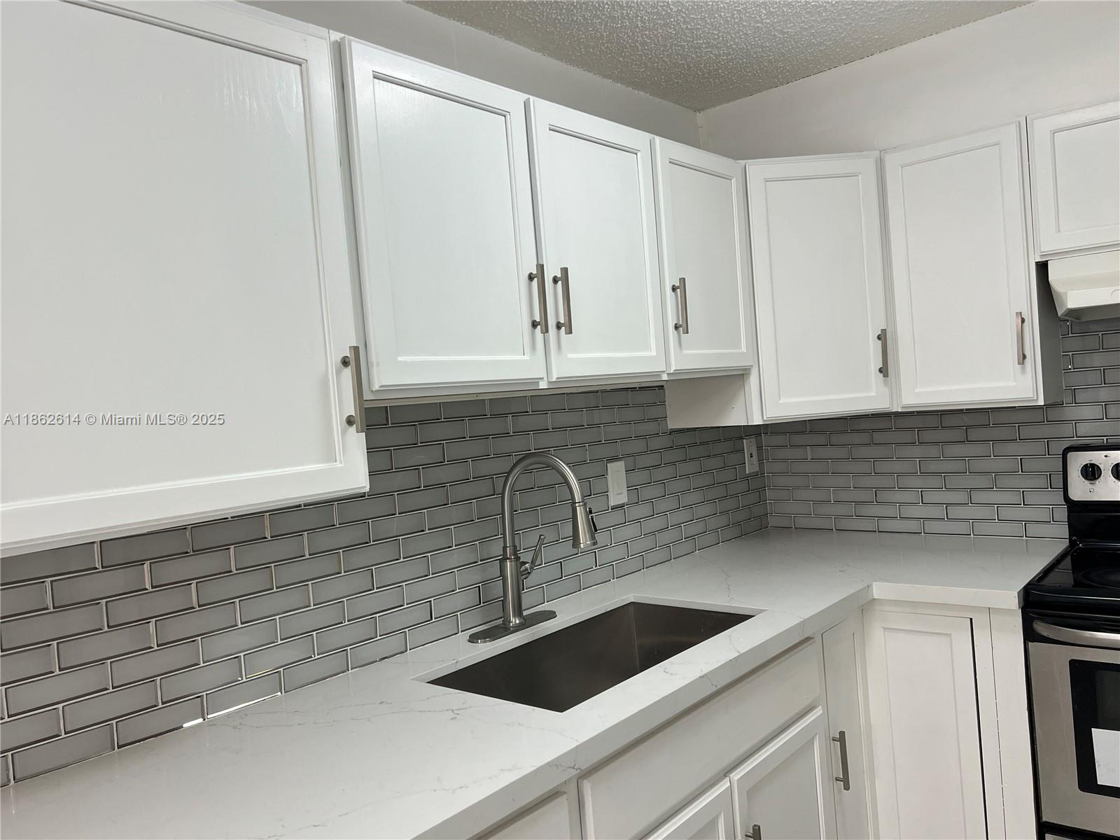 SAMARI LAKE EAST CONDO - Residential