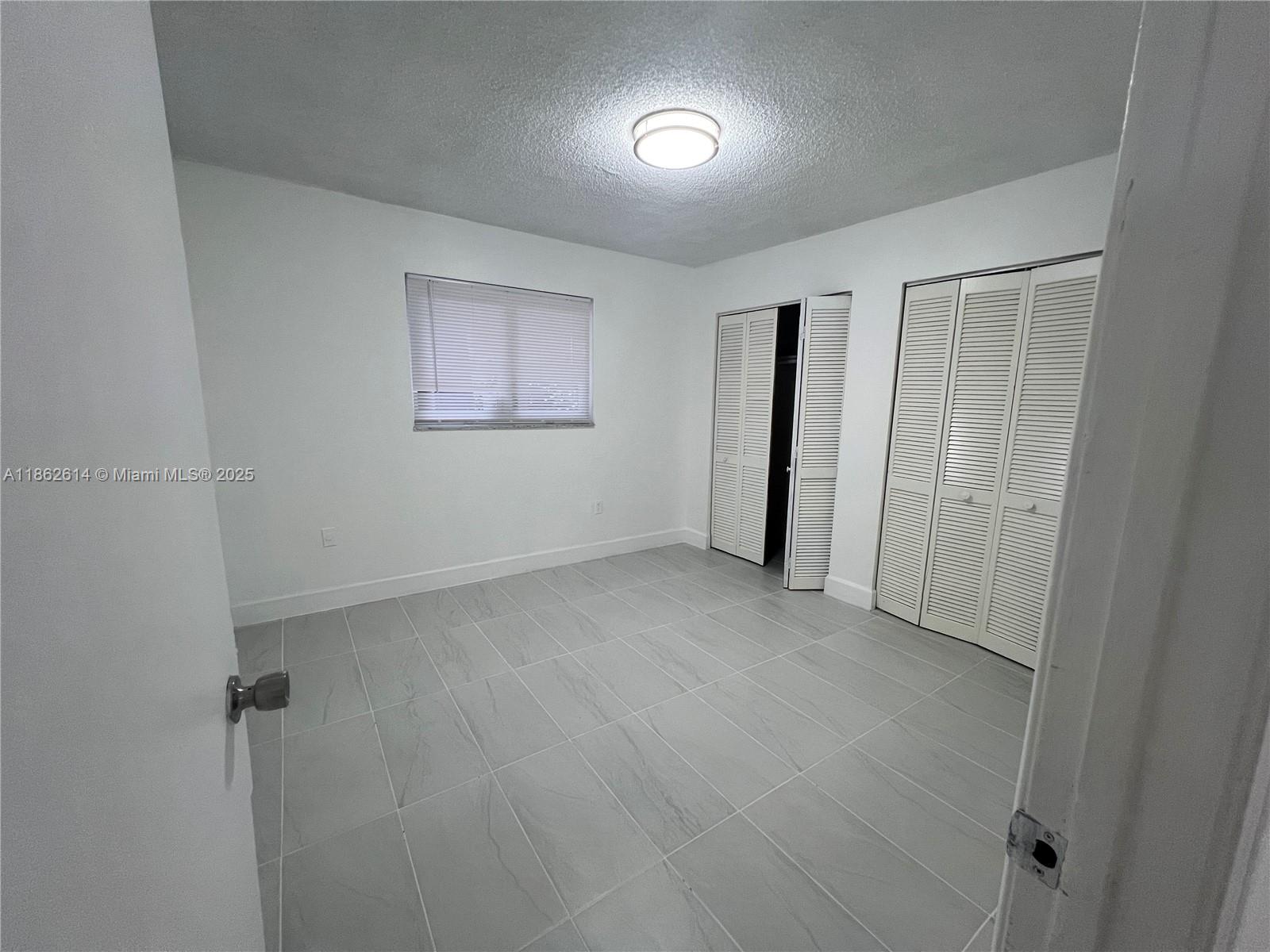 SAMARI LAKE EAST CONDO - Residential
