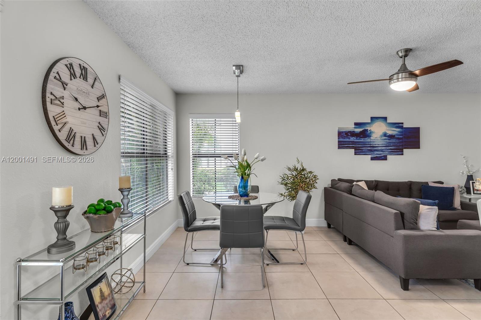 VISTA LAGO AT THE HAMMOCK - Residential