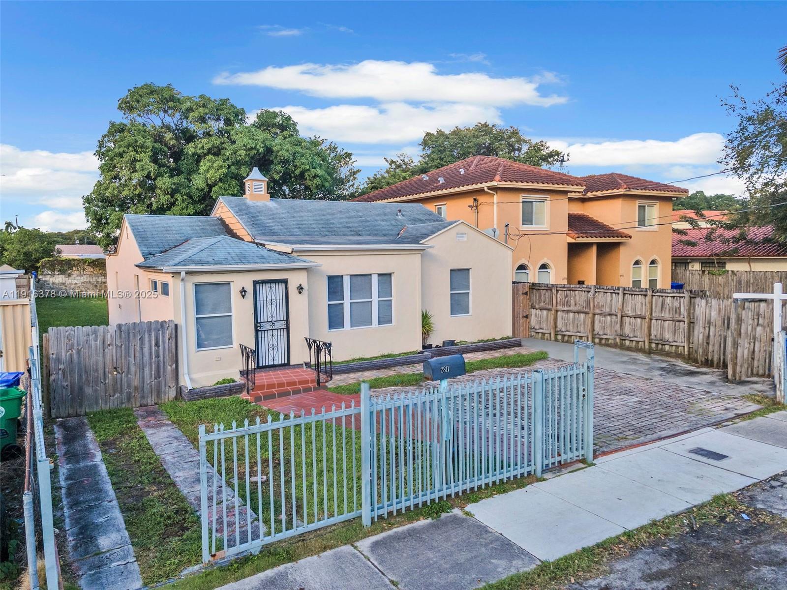 CENTRAL PARK - Residential