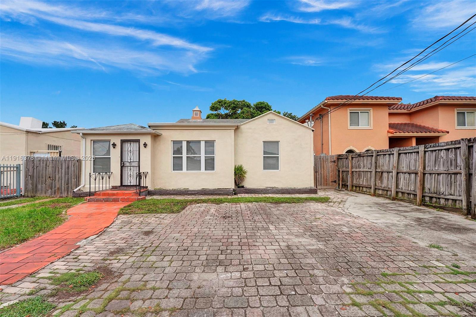 CENTRAL PARK - Residential