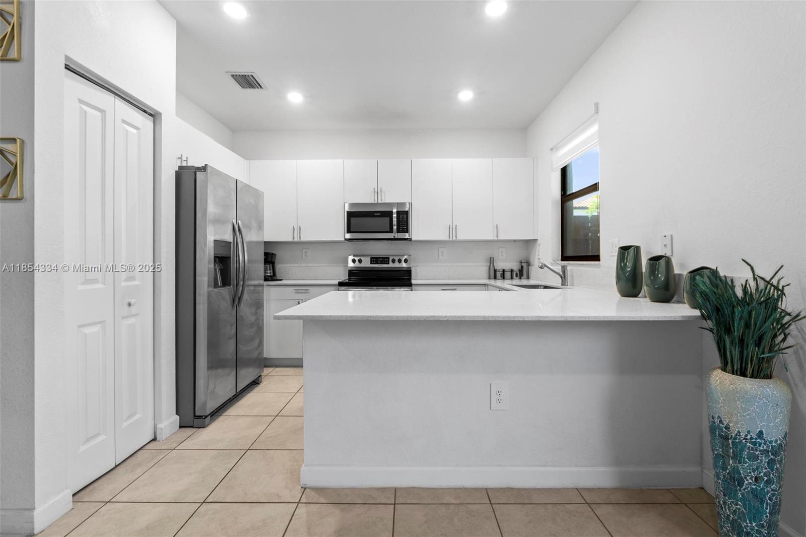 SILVER PALM RESIDENTIAL H - Residential