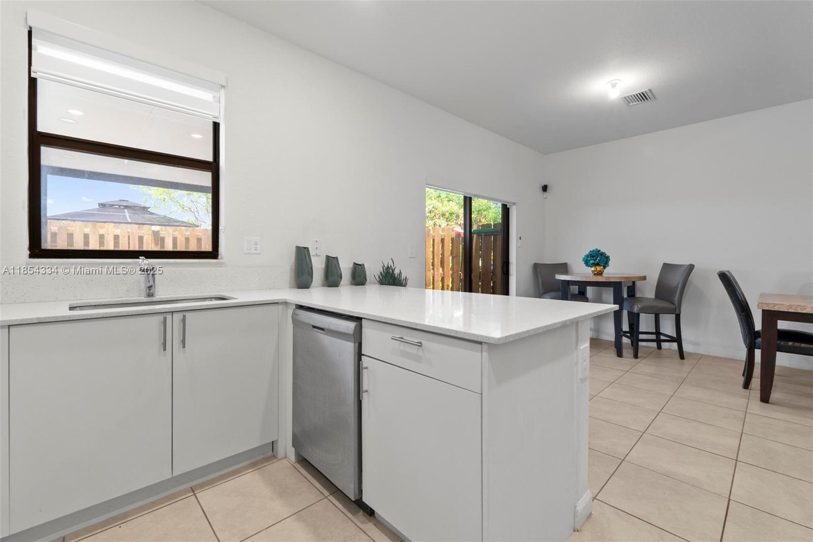 SILVER PALM RESIDENTIAL H - Residential