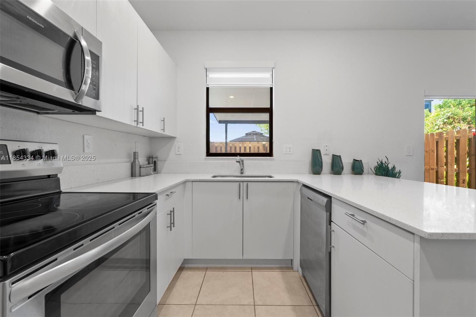 SILVER PALM RESIDENTIAL H - Residential