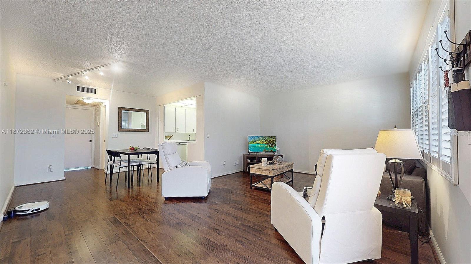 REXFORD AT CENTURY VILLAG - Residential Lease