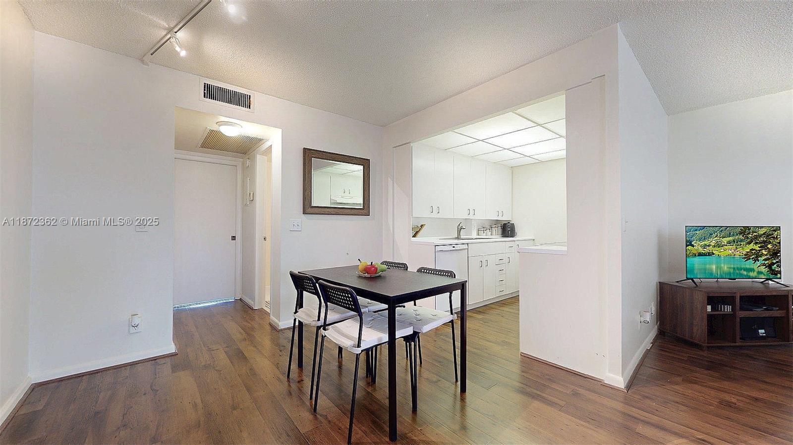 REXFORD AT CENTURY VILLAG - Residential Lease