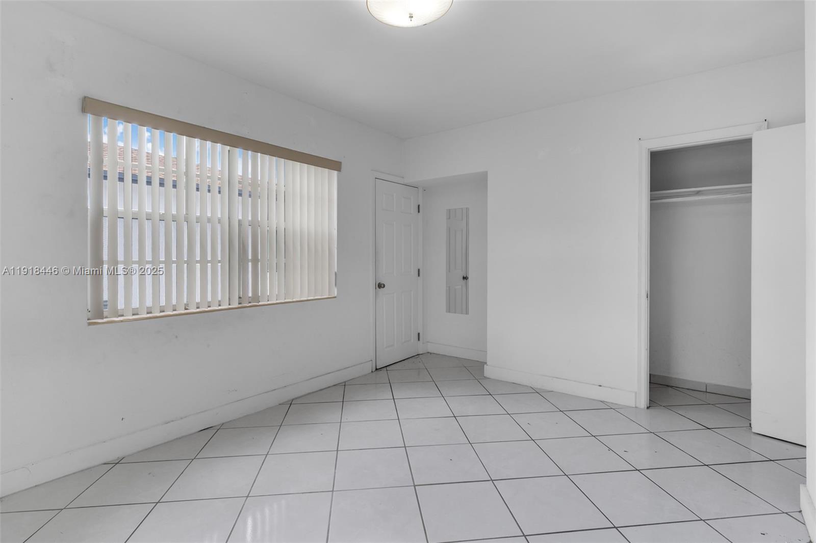 OLYMPIC HEIGHTS - Residential Lease