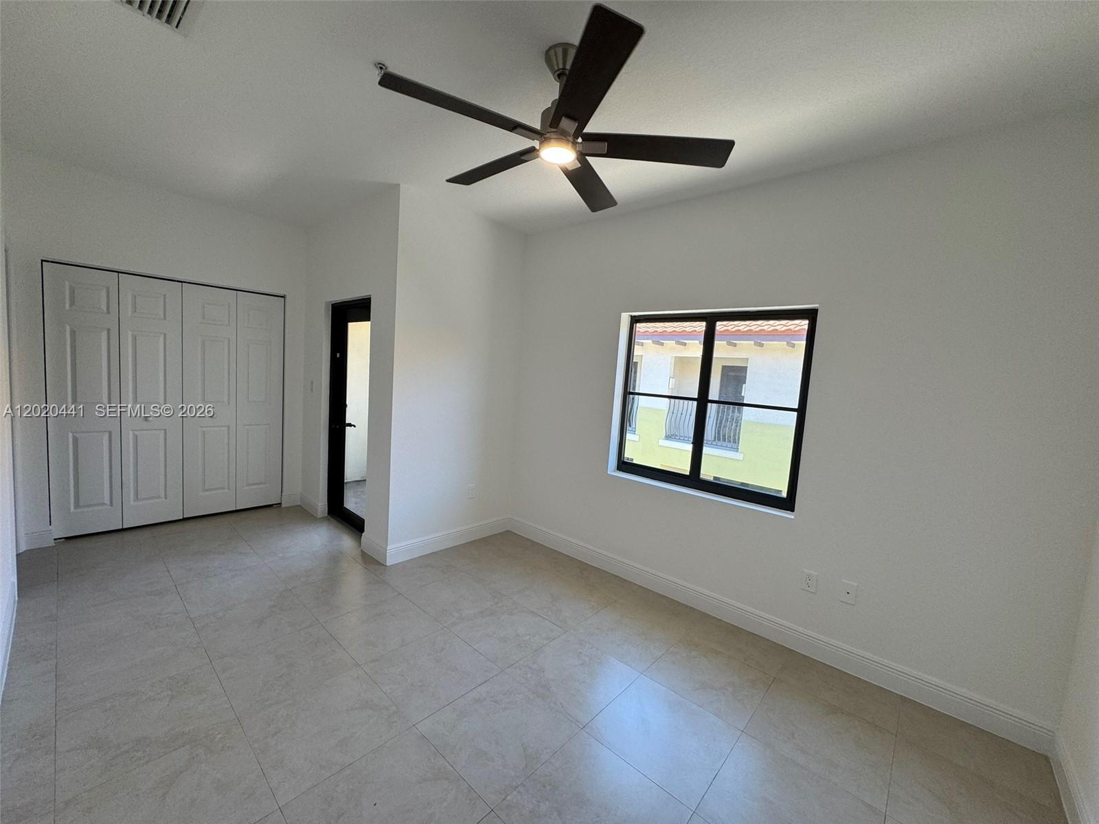 GROVE VILLAS CONDO - Residential