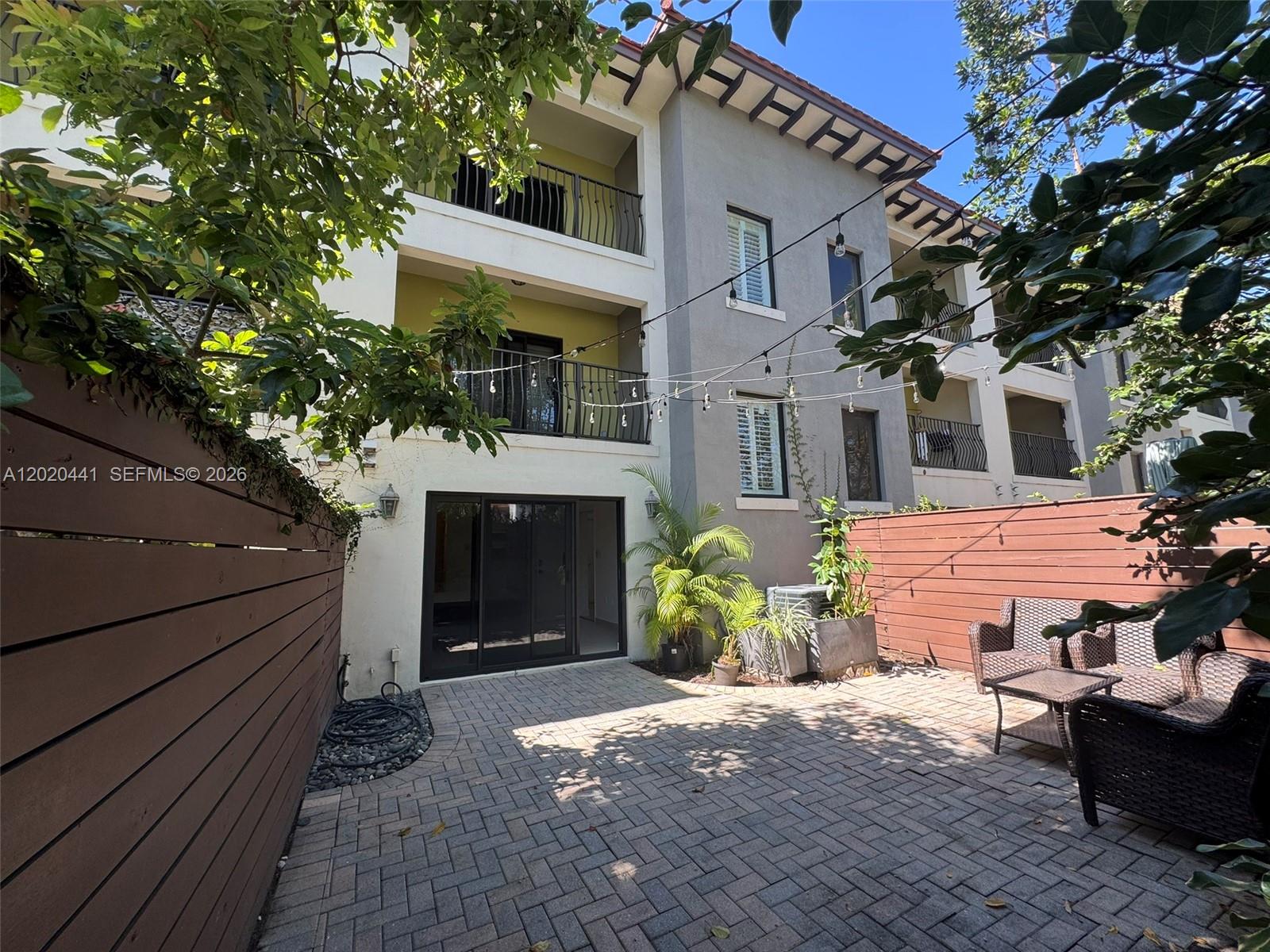 GROVE VILLAS CONDO - Residential