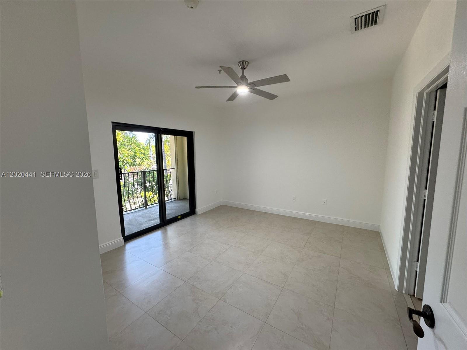 GROVE VILLAS CONDO - Residential