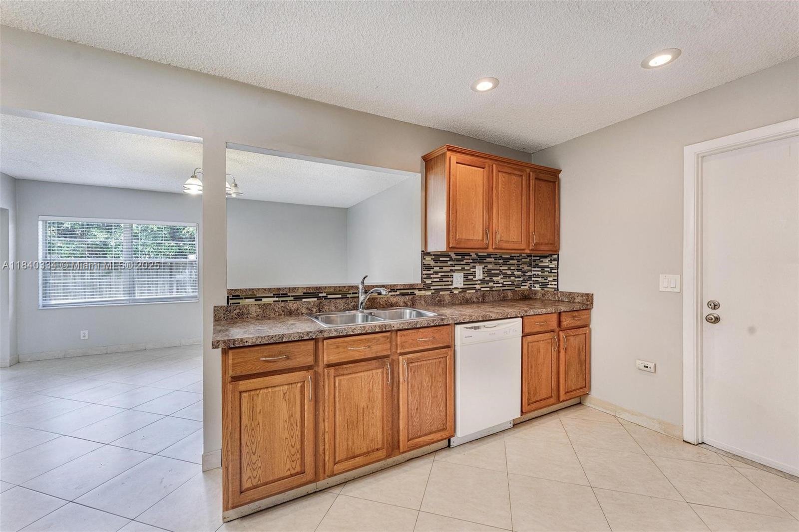 SPANISH ISLES II - Residential