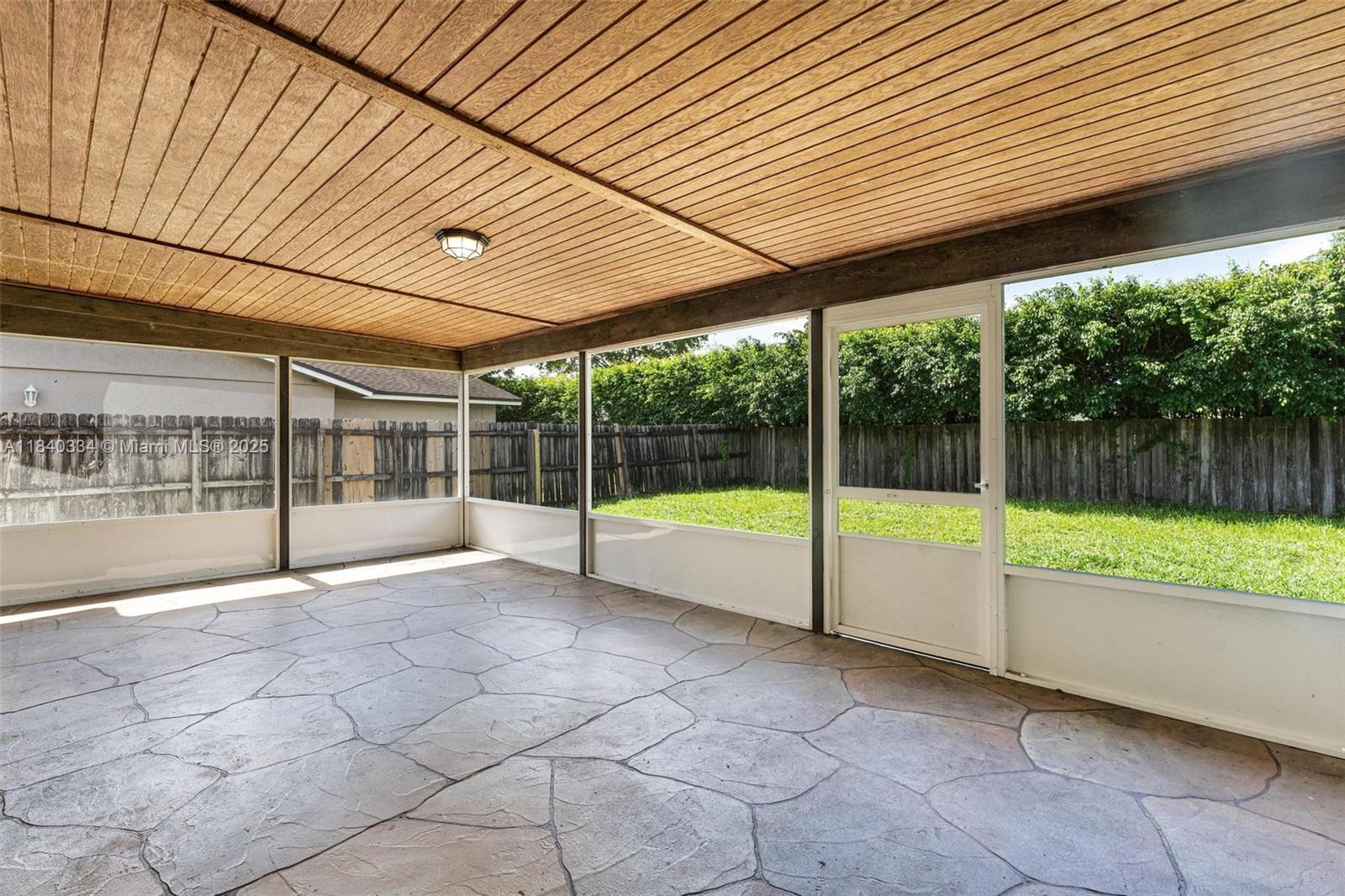 SPANISH ISLES II - Residential