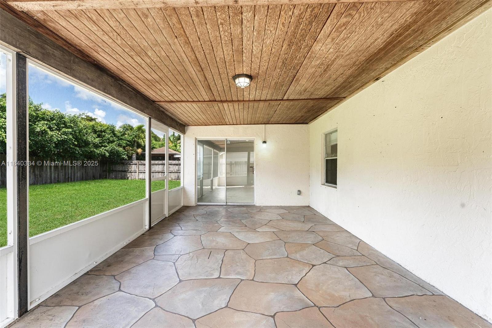 SPANISH ISLES II - Residential