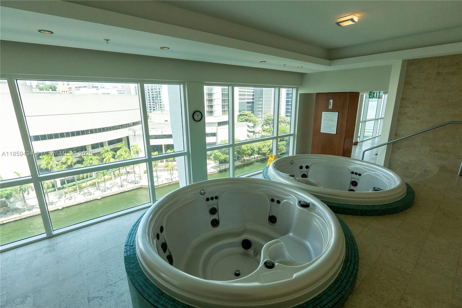 BRICKELL ON THE RIVER N T - Residential