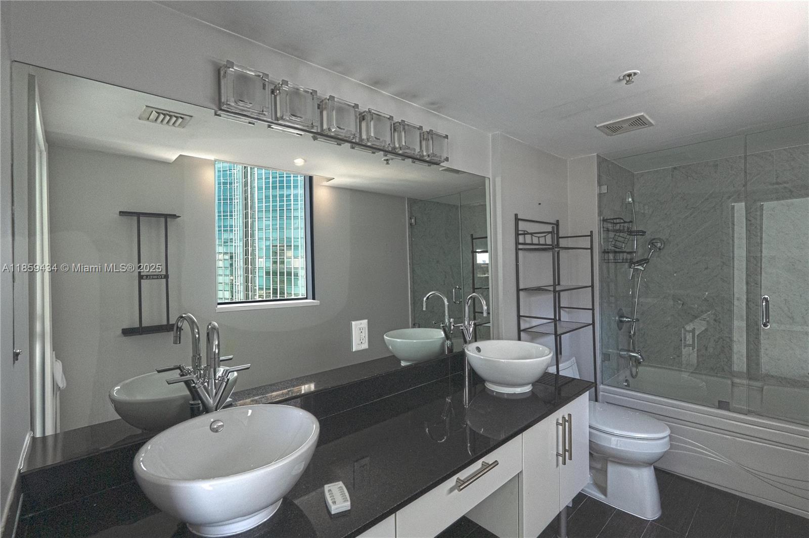 BRICKELL ON THE RIVER N T - Residential