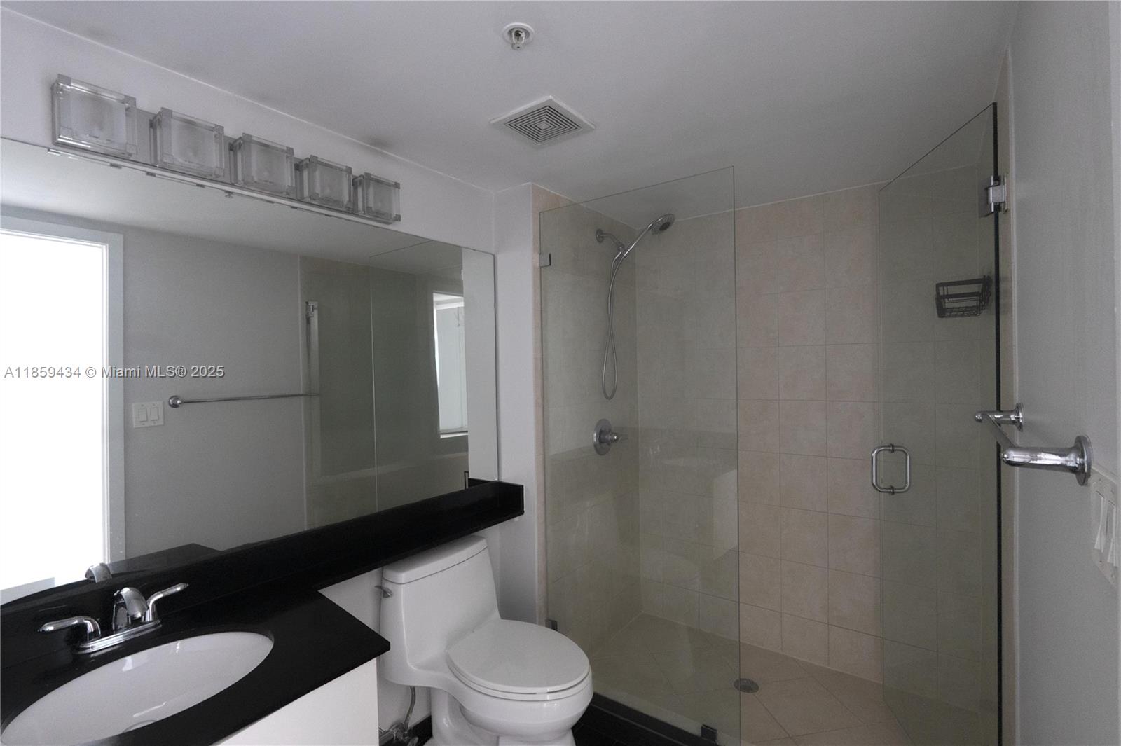 BRICKELL ON THE RIVER N T - Residential