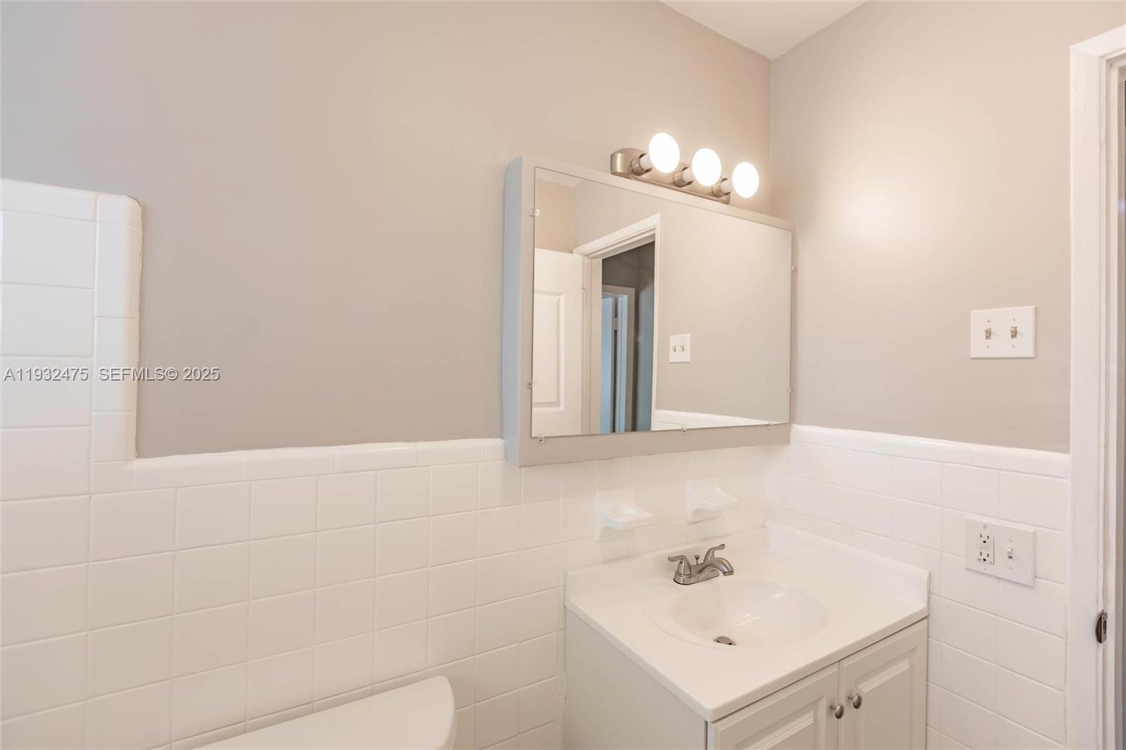 PELL MANOR CONDO - Residential