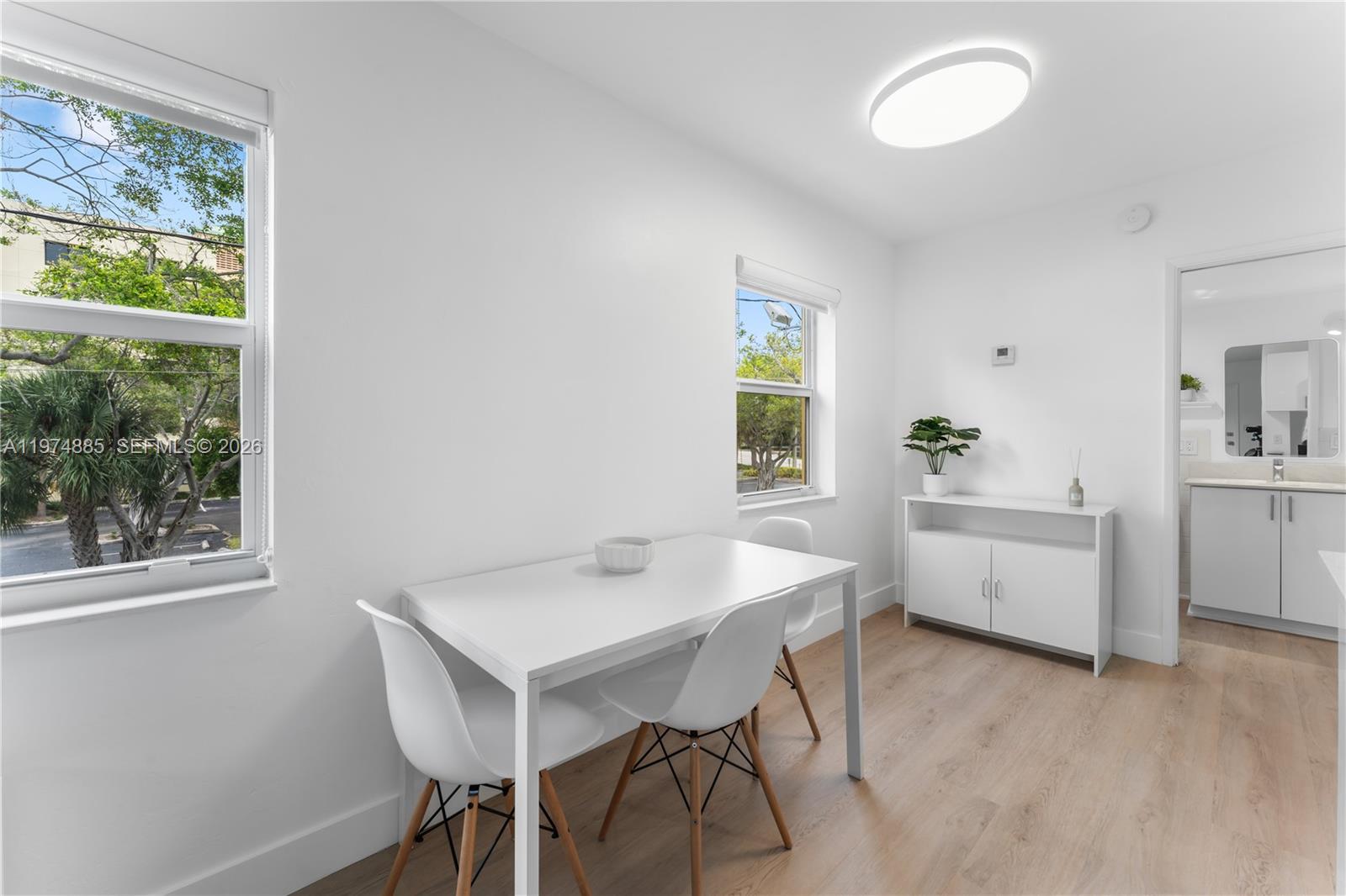 View photos, virtual tours, details... 815 Middle River Dr 218