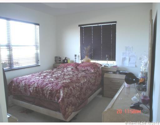 VILLAS AT CARMEL - Residential