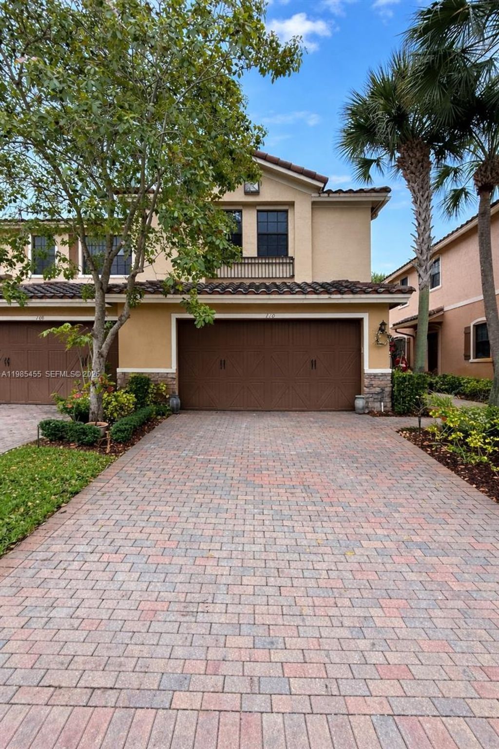 Photo of 110 E Riverwalk Cir E, Plantation, FL 33325 (MLS # A11985455)