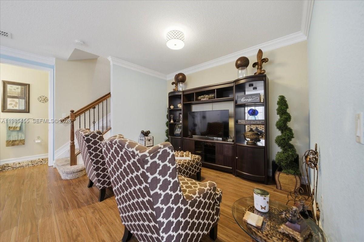 SUNBURST PROPERTIES DEVEL - Residential