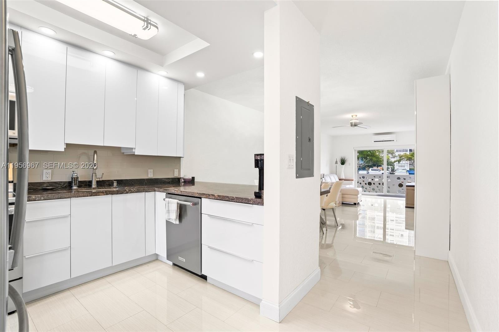 ISLANDER CO-OP - Residential