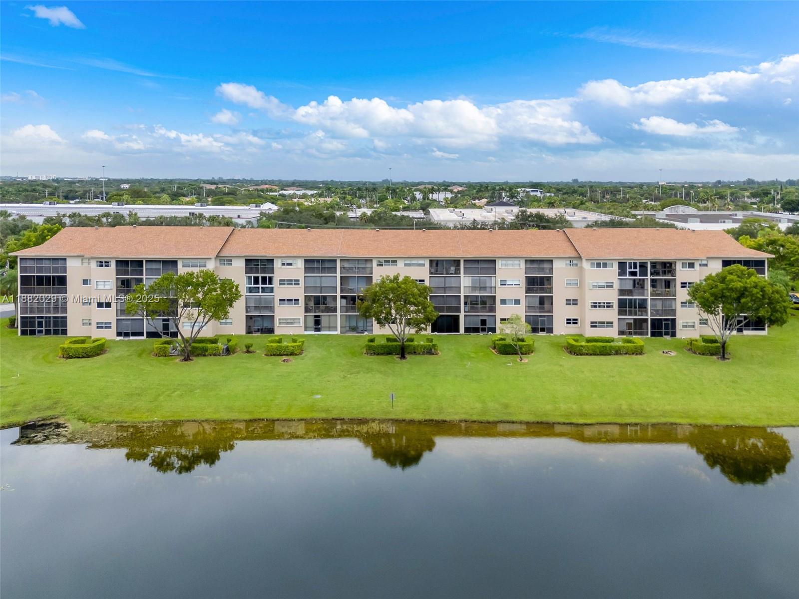 PLYMOUTH AT CENTURY VILLAG - Residential