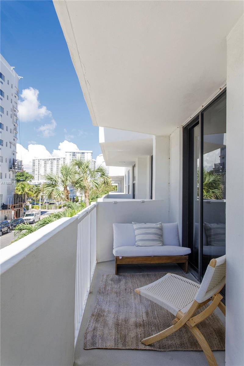 VENDOME PLACE CONDO - Residential