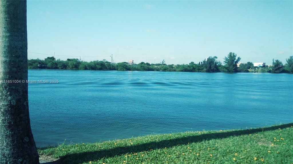 Photo of 960 Crystal Lake Dr #214, Pompano Beach, FL 33064 (MLS # A11851004)