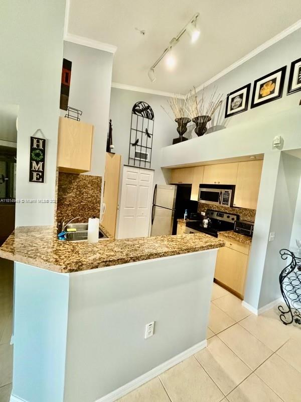 VILLA DEL SOL CONDO - Residential Lease