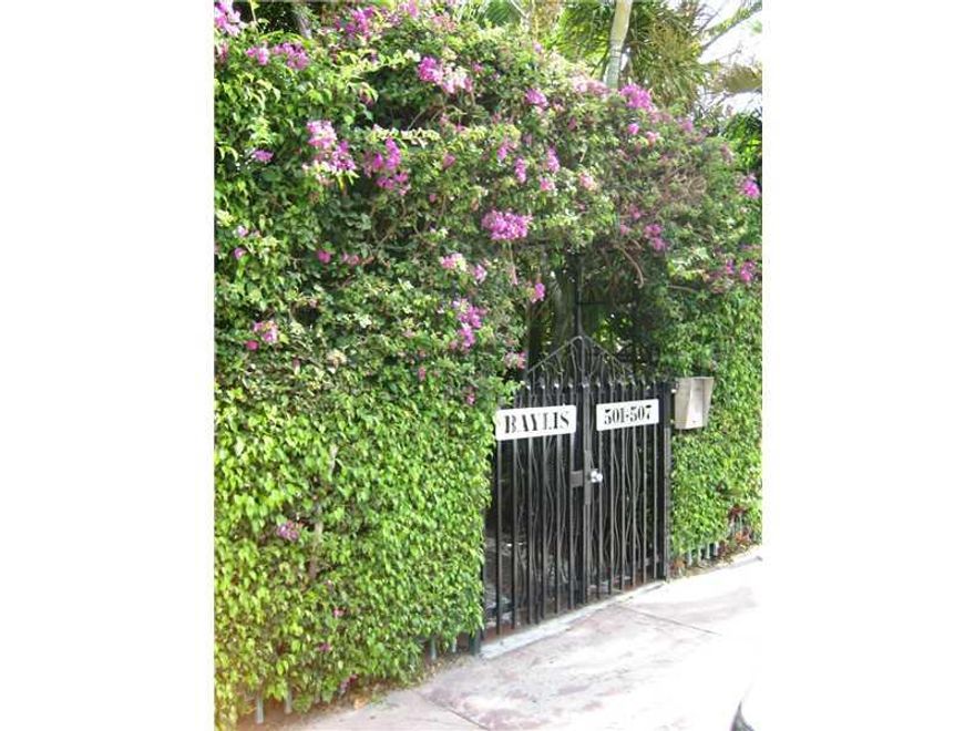 Meticulously renovated Art Deco classic incorporates period designs and cosmopolitan luxury, perfect for the discriminating  buyers. Designer fixtures, colors and fabrics, gourmet kitchen w/SS appliances, gas range, wine cooler, granite counters,  oak flo ors w/custom area rugs, marble baths, silk drapes, fireplace. Amazing 210 sq.ft terrace with custom built-ins. Parking  for 1 car.furniture available for sale.