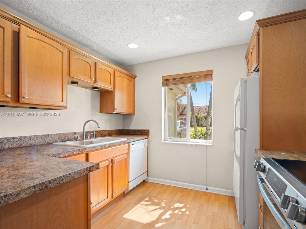 Photo of 4301 NE 5th Ave, Boca Raton, FL 33431 (MLS # A12024937)