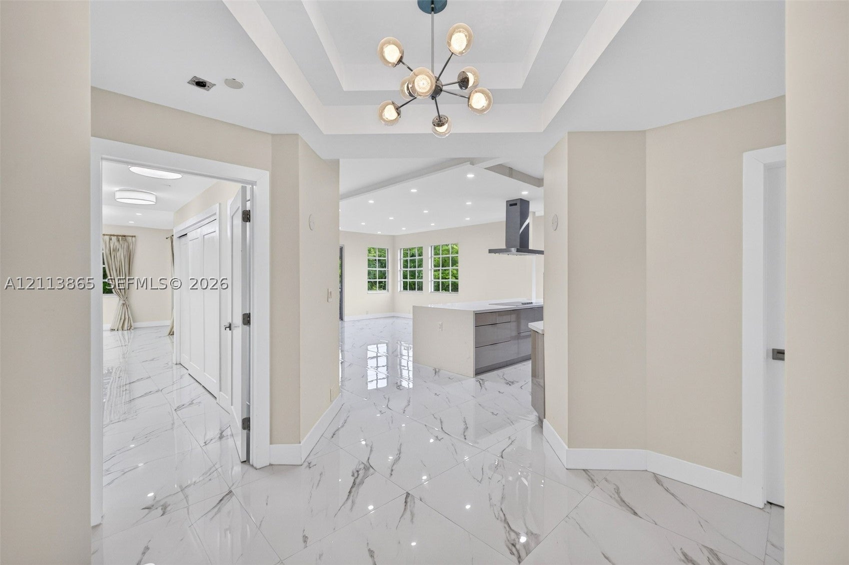 3900 Island Blvd