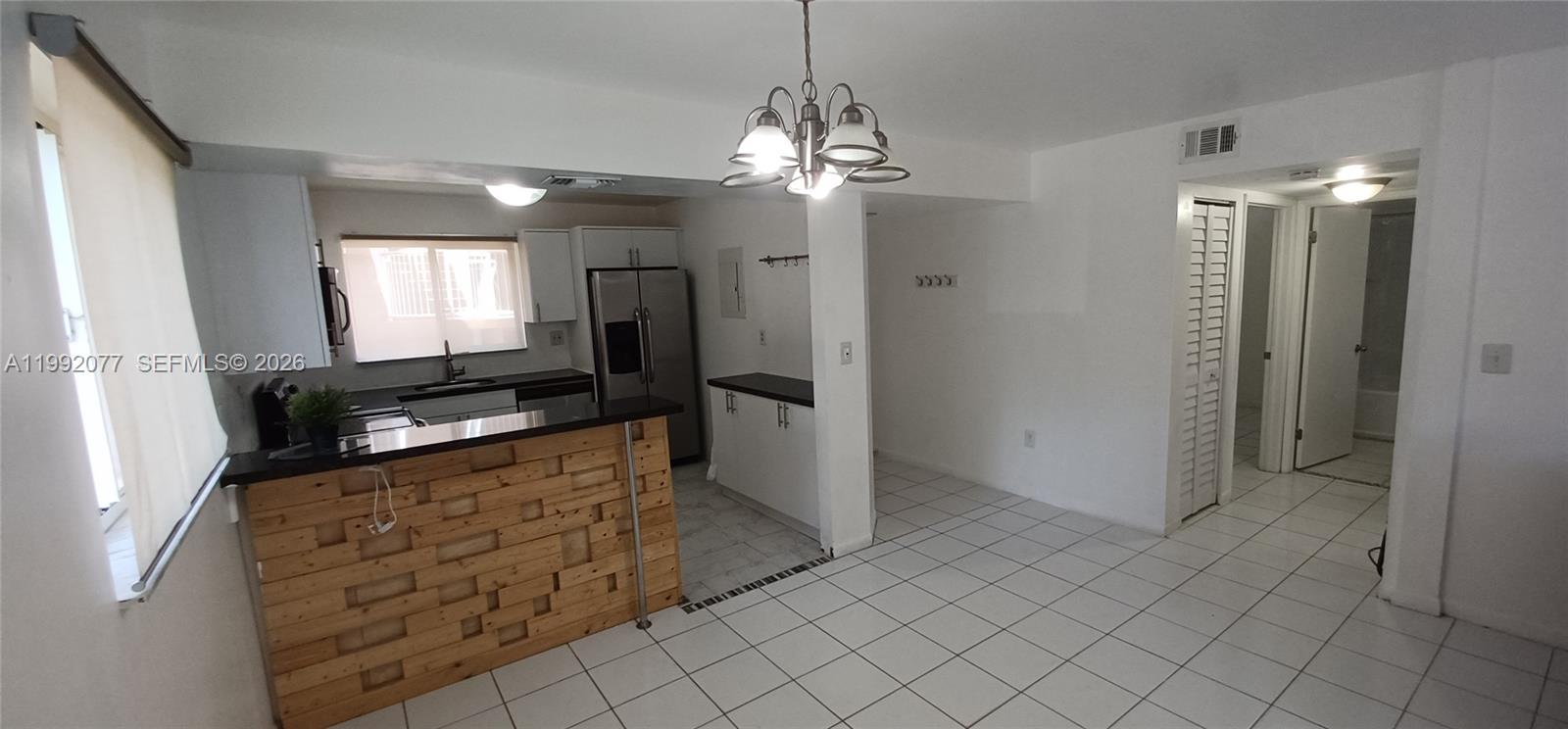 THE SEASONS VILLAS & THMS - Residential Lease