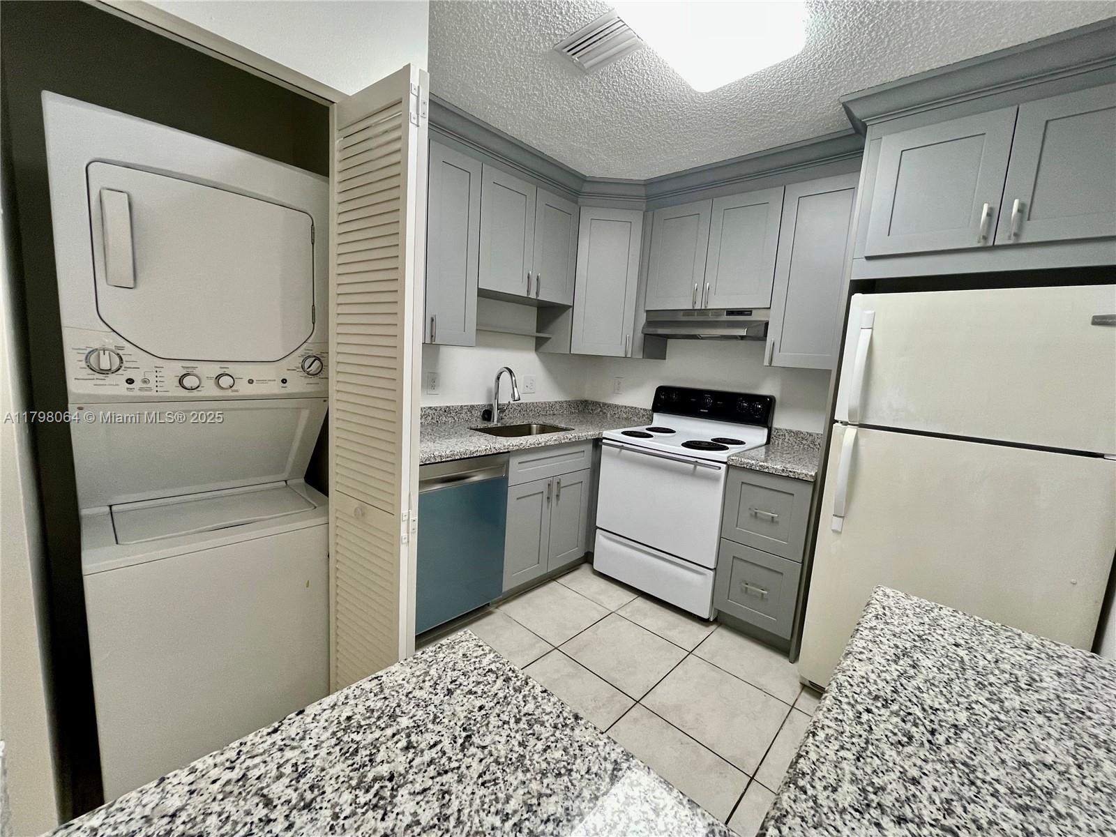 10992 Royal Palm Blvd Bldg 2 6