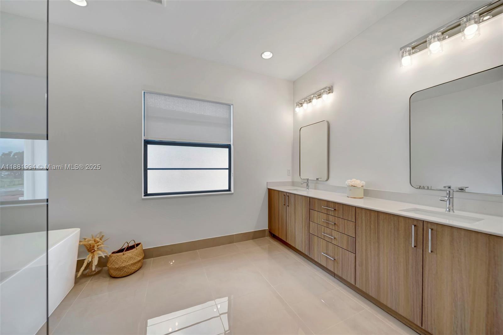 MARINA LANDINGS - Residential Lease