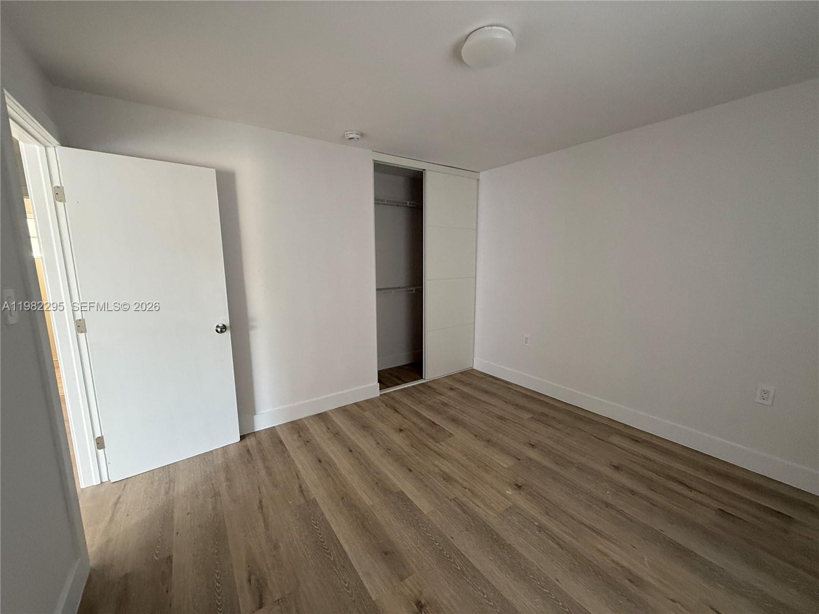 BISCAYNE SHORES CORR PLAT - Residential Lease