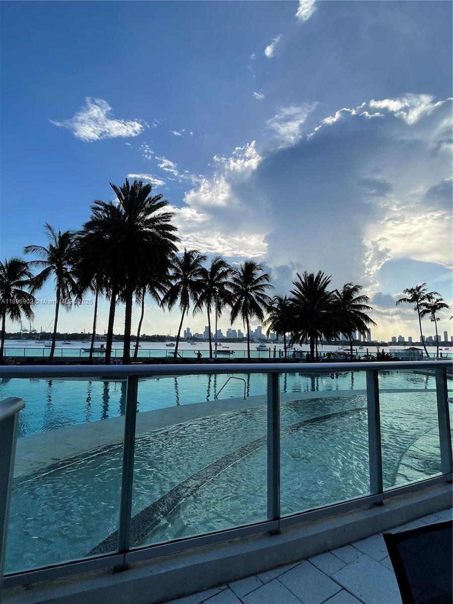 FLAMINGO SOUTH BEACH I CO - Residential